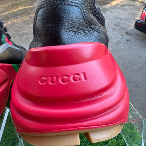 I don't wear them anymore missing insoles and minor scuffs Elevate - Picture 11 of 12